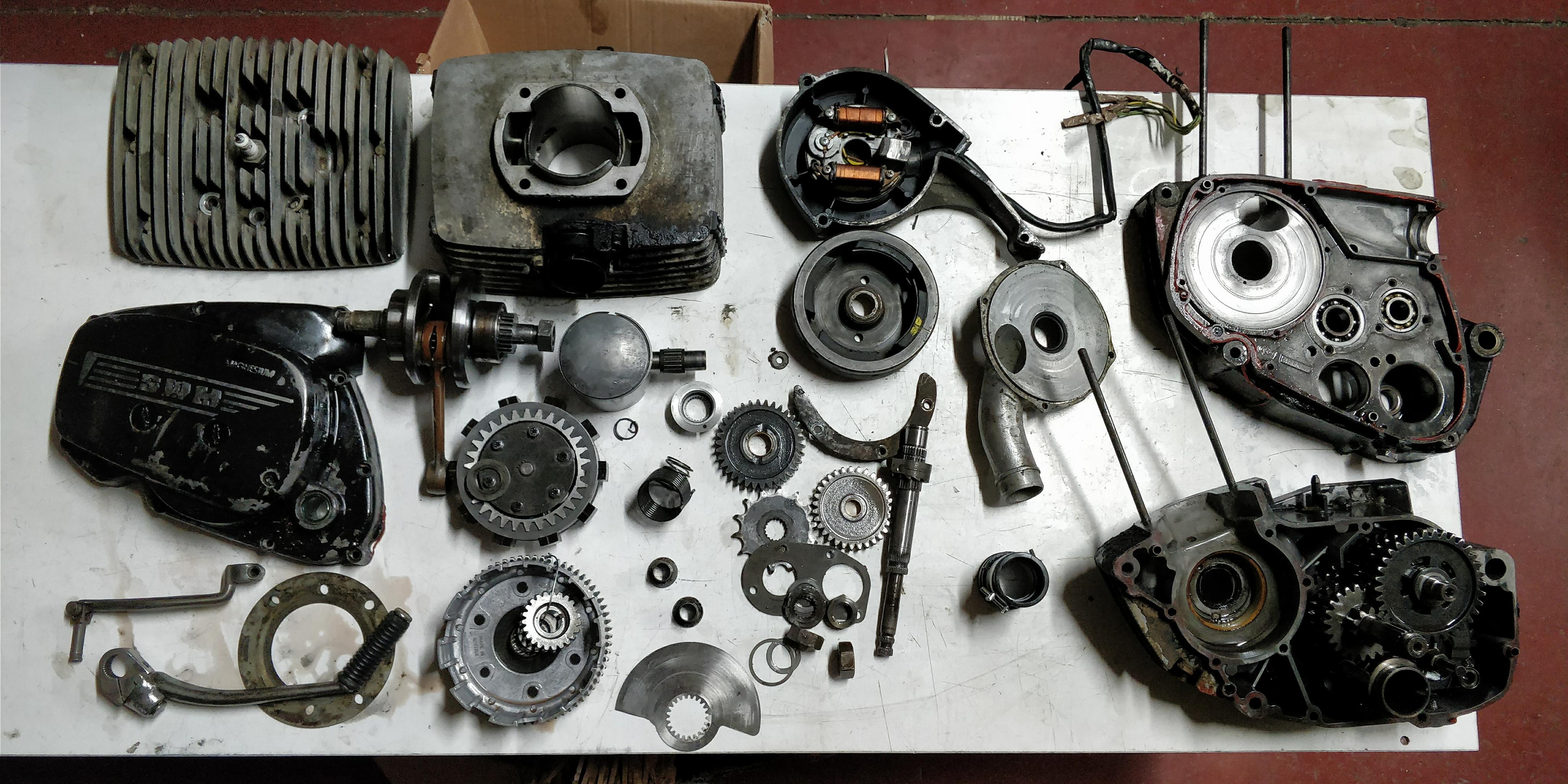 Ricambi motore swm 250